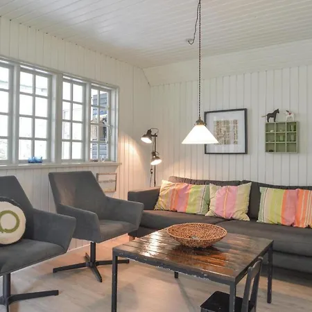 Σπίτι διακοπών Four-bedroom Holiday In Højslev